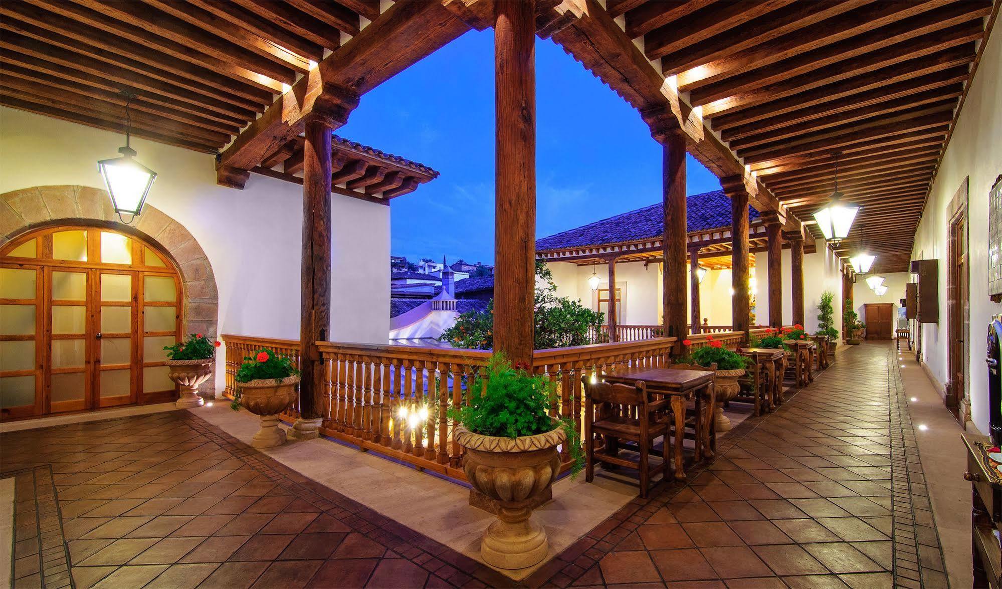 Hotel Casa Del Naranjo Patzcuaro Exterior photo