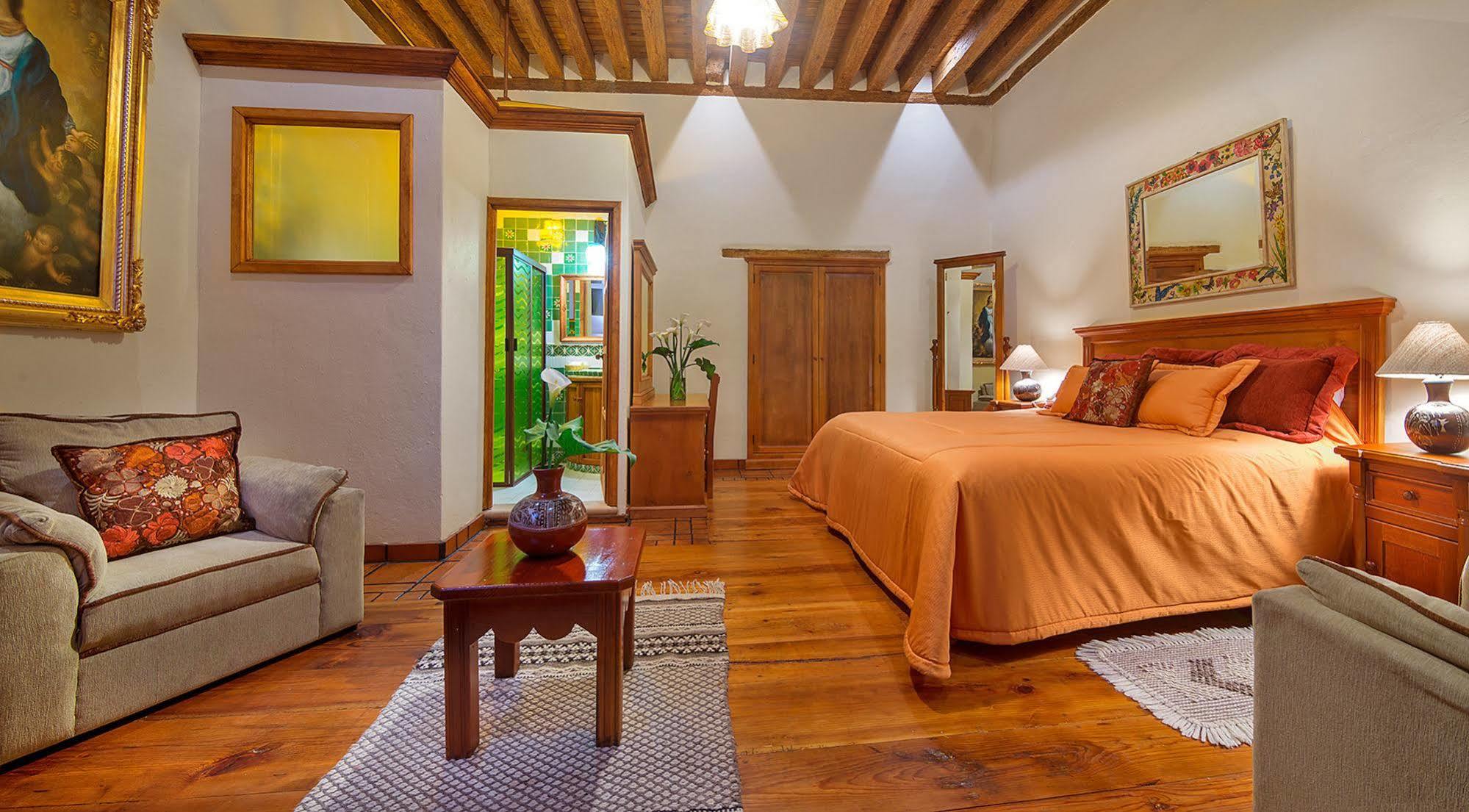 Hotel Casa Del Naranjo Patzcuaro Exterior photo