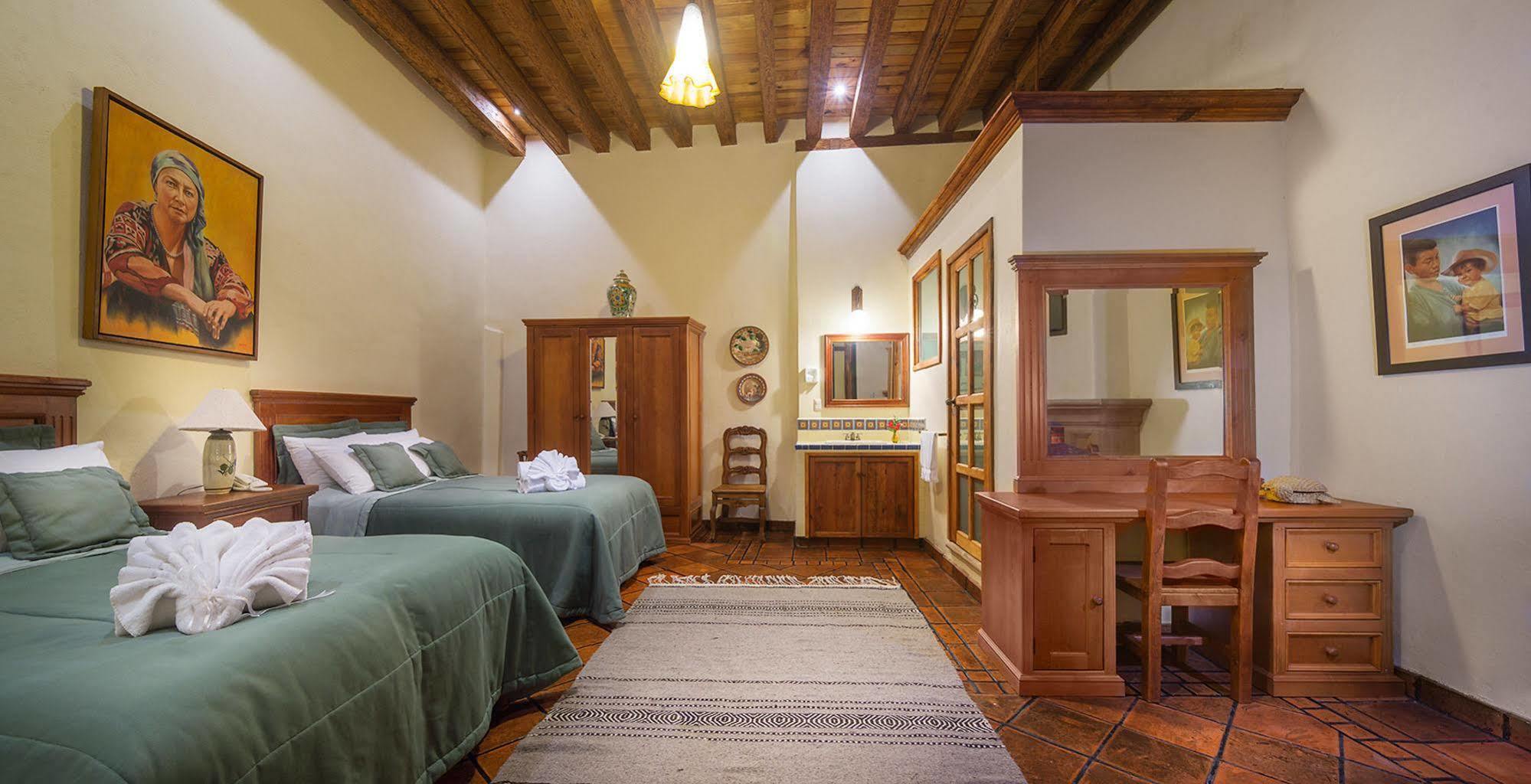 Hotel Casa Del Naranjo Patzcuaro Exterior photo